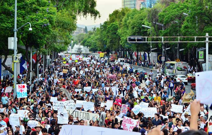 Mexico: Creating Anti-Monuments and Crowdfunding Dissent