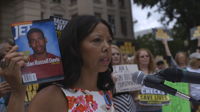 Still image of Lucia McBath from 3 1/2 Minutes (dir. Marc Silver), 2015.